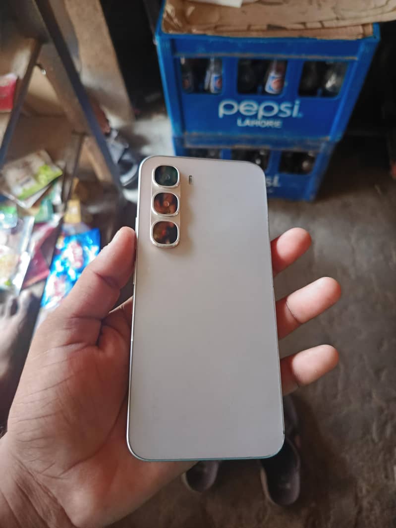 Infinix hot 60pro full box 0