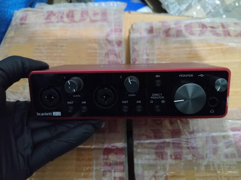 Focusrite Scarlett 2i2 3rd Gen audio interface 1