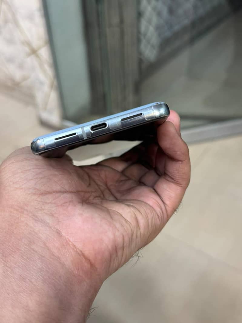Google Pixel 8 Pro 7