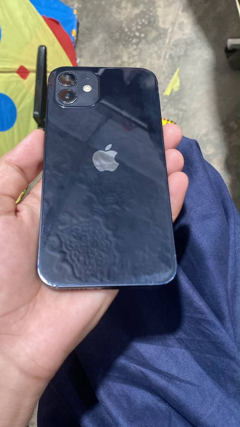 Apple iPhone 12 1