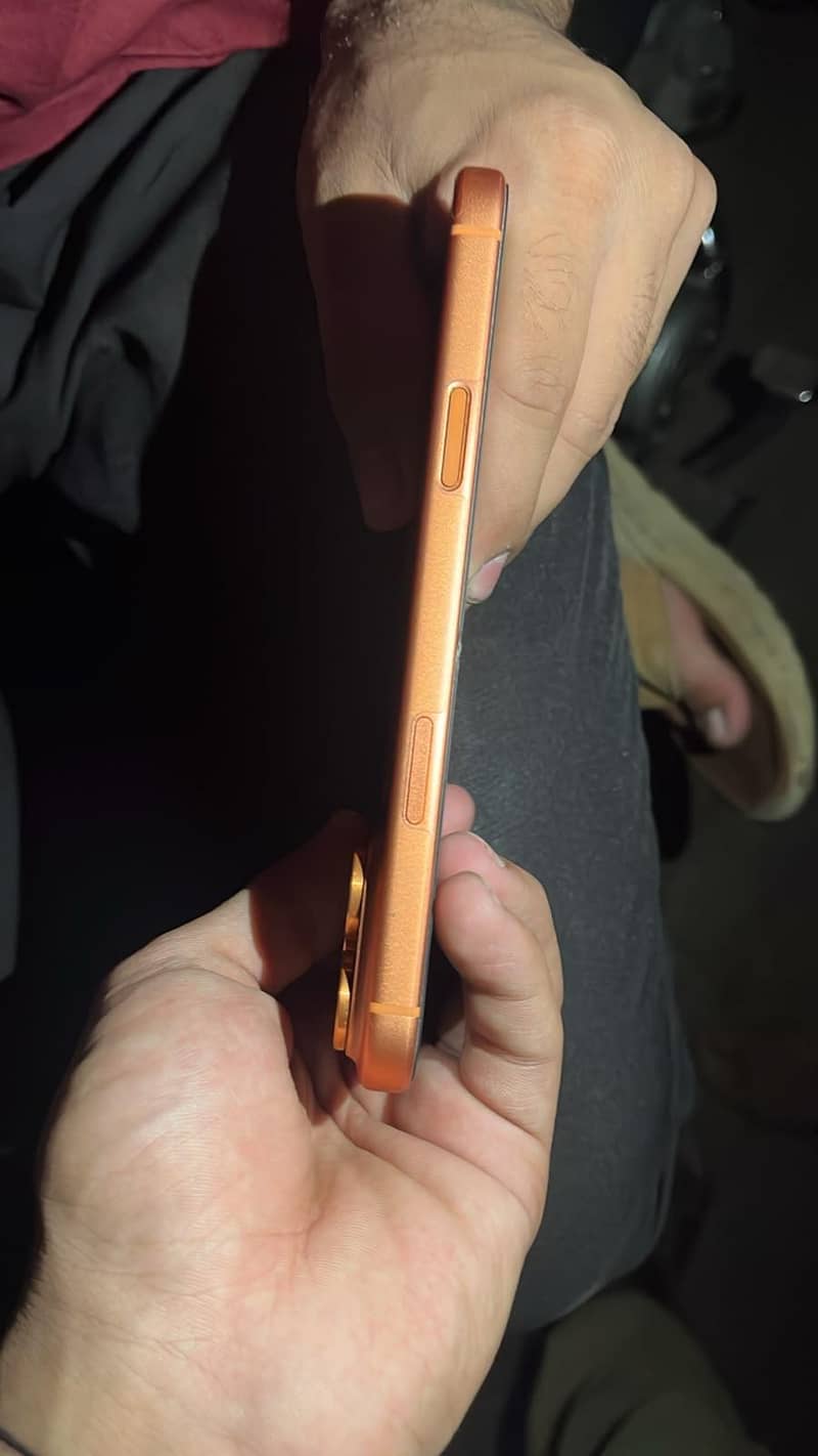 Apple iPhone 17 Pro Max 2