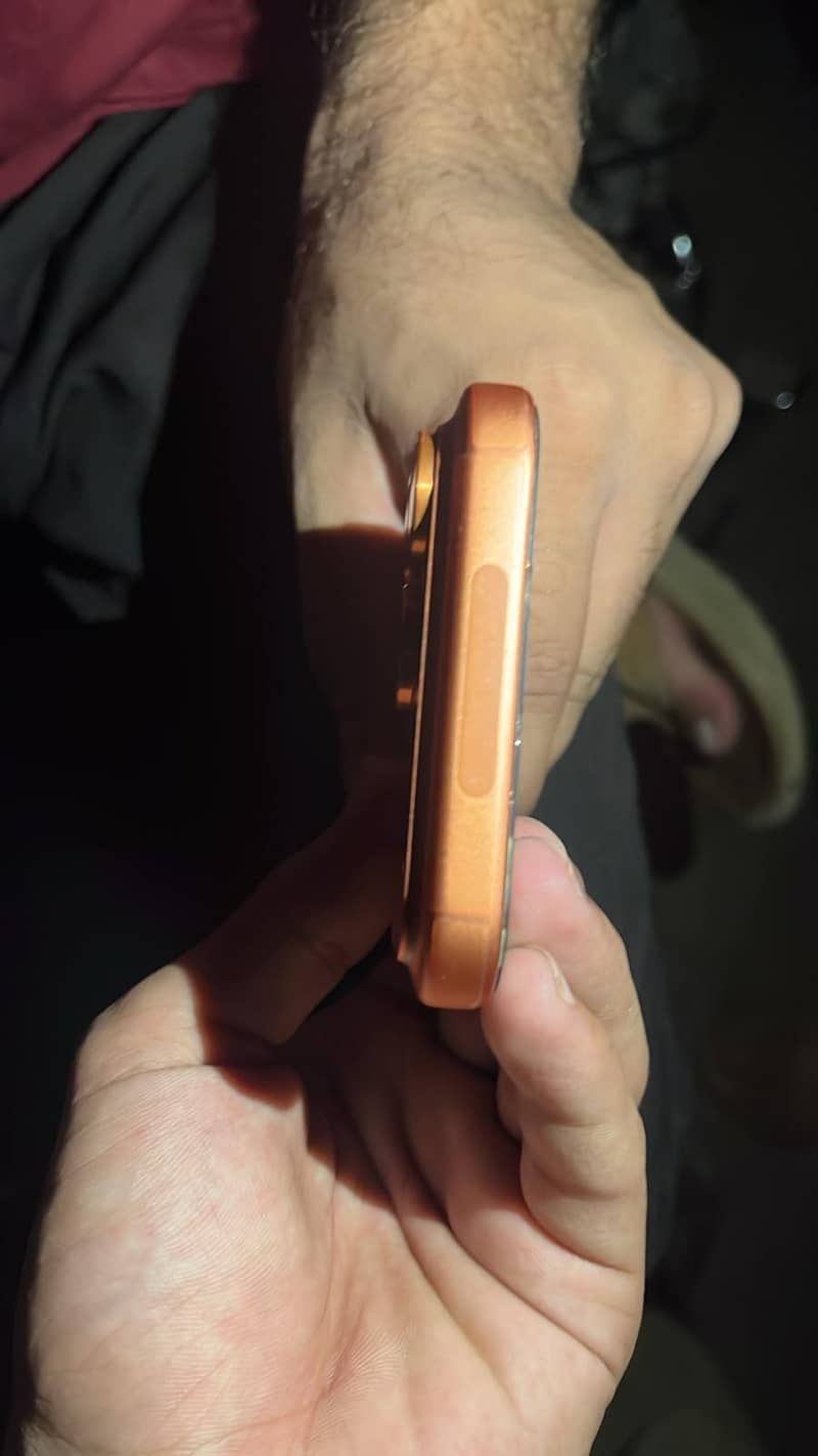 Apple iPhone 17 Pro Max 3