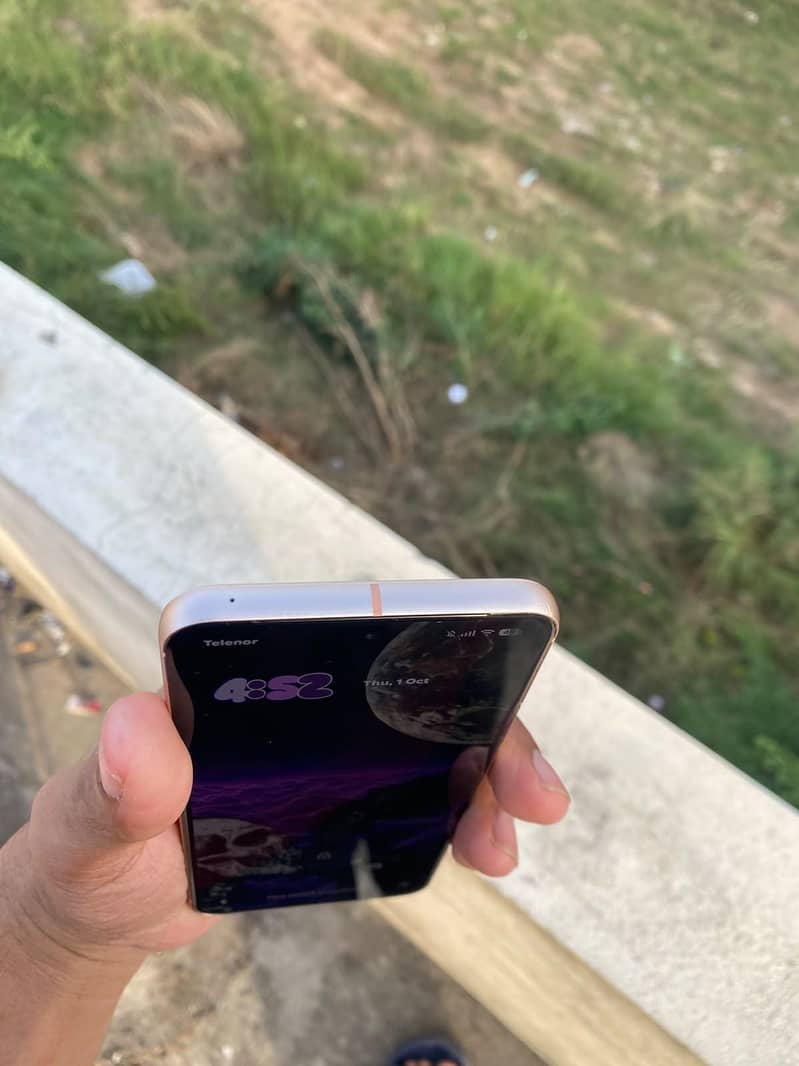 Google Pixel 8 2
