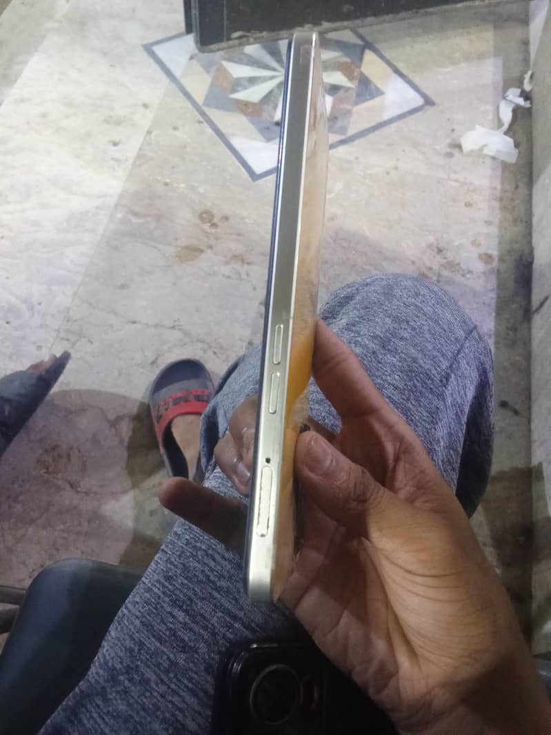 oppo A57 4