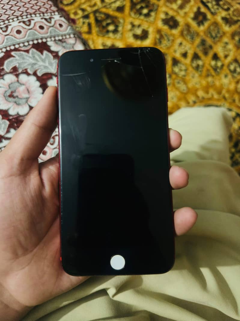 Apple iPhone 8 Plus 1