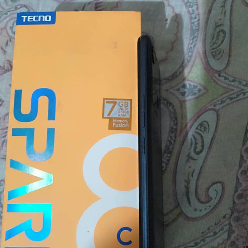 Tecno Spark 8C 3