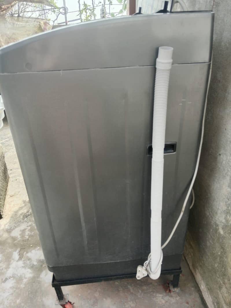 Orient Fully Automatic Washing Machine 12 kg– Almost New 3