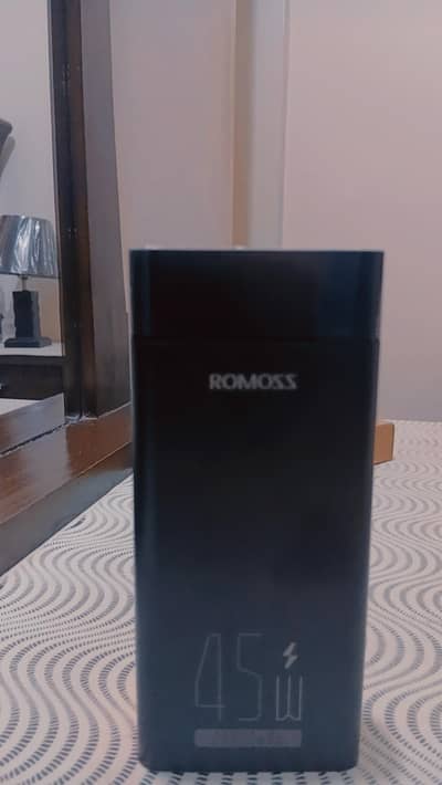 Romoss 45w Power bank 20000mah battery fast charging