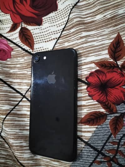 Apple iPhone 7