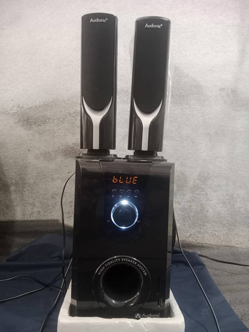 speaker. . Rs. 12000 1