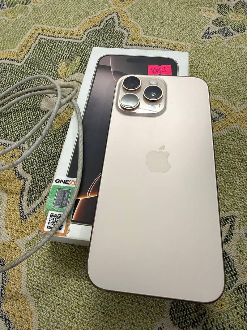 Apple iPhone 16 Pro Max 0