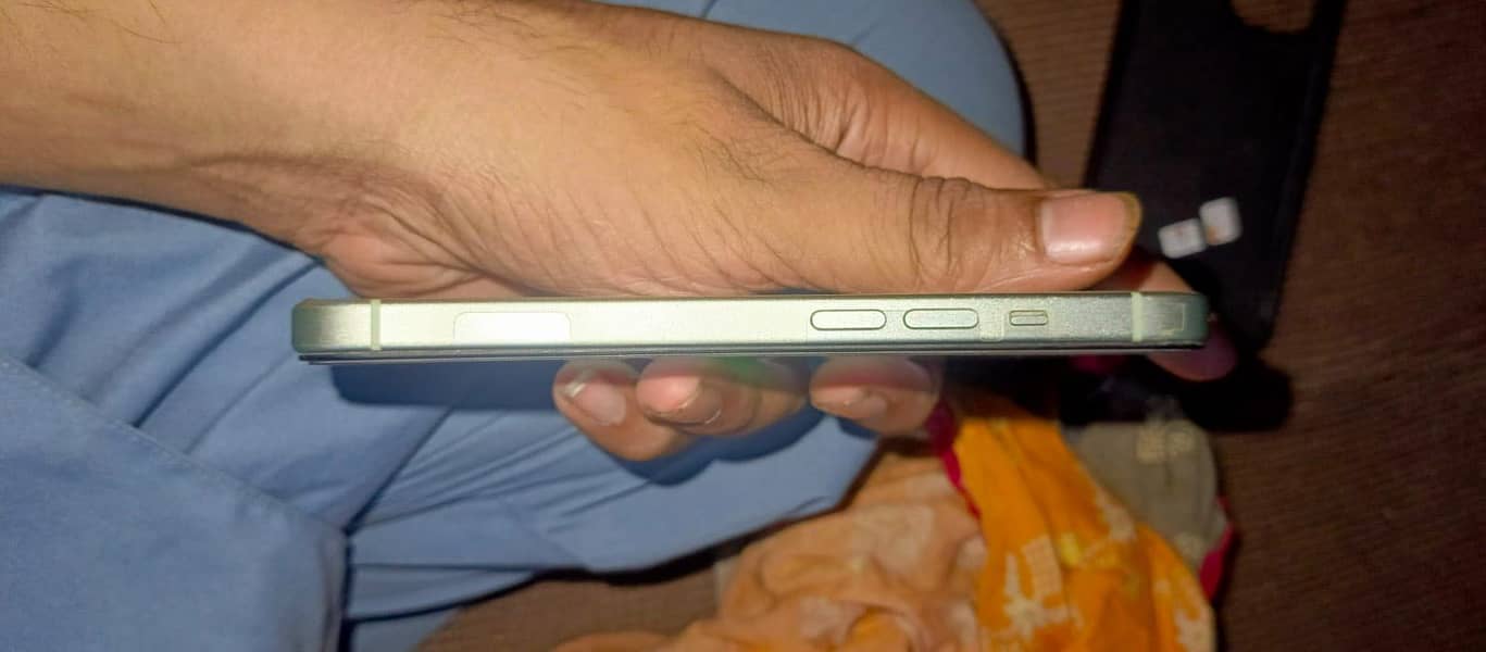 Apple iPhone 15 (jv) 2