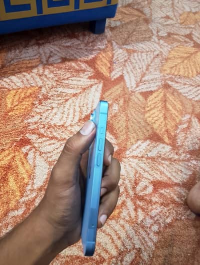Apple iPhone 14