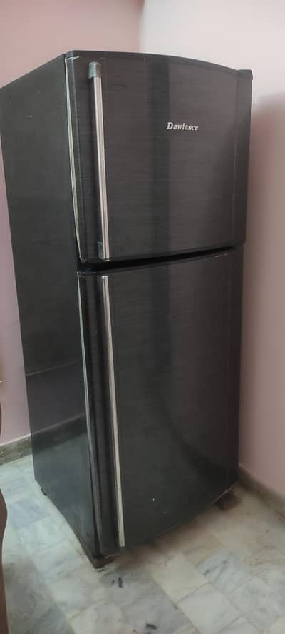 Dawlance refrigerator sale only 40,000
