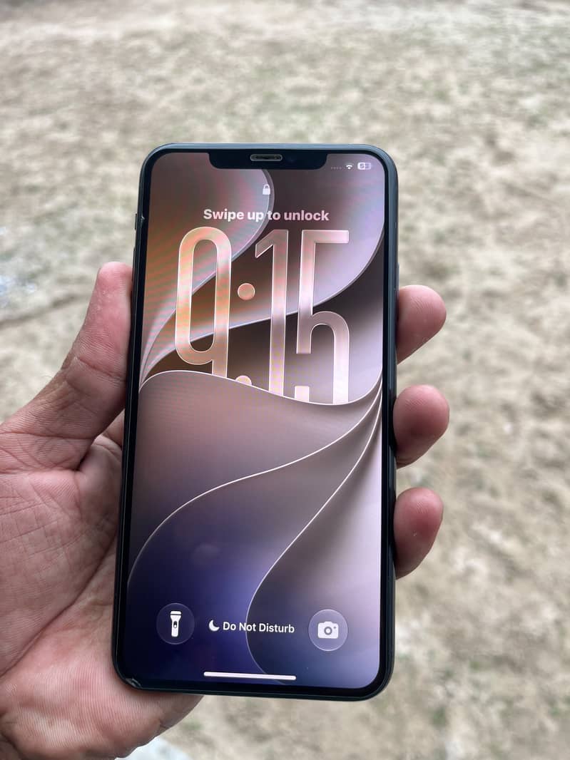 Apple iPhone 11 Pro Max 2