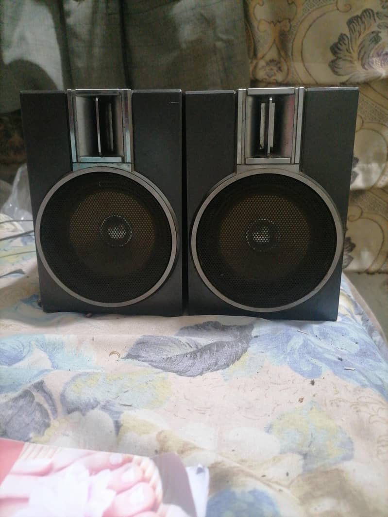 speaker pair 0