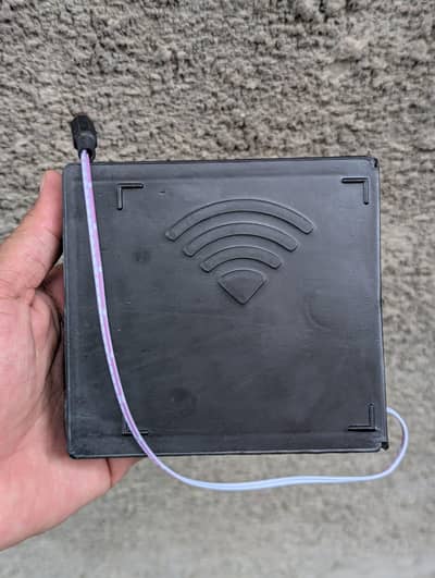 Wifi UPS router for Internet router