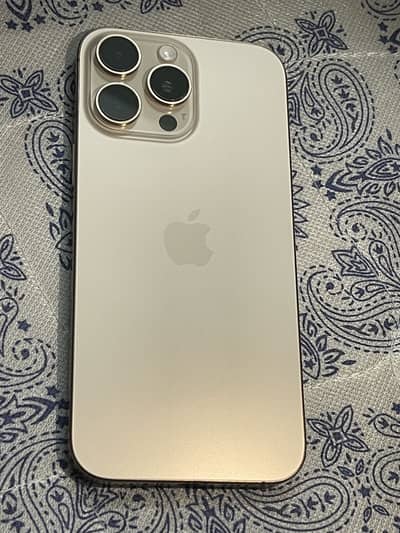 Apple iPhone 16 Pro Max
