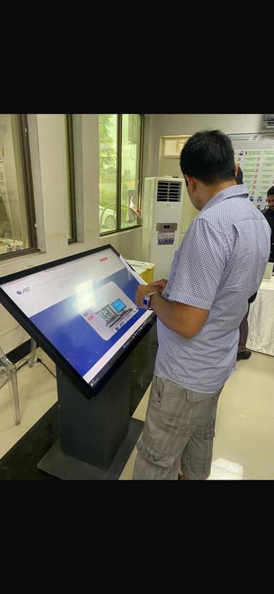 iiyama 43” touch media kiosk with terra mini computer