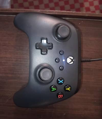 PowerA Wired controller for Xbox series X|S.