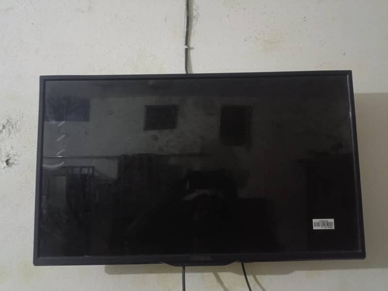 led 32 1