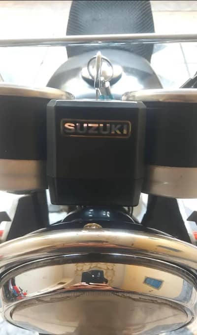 Suzuki GS 150 SE