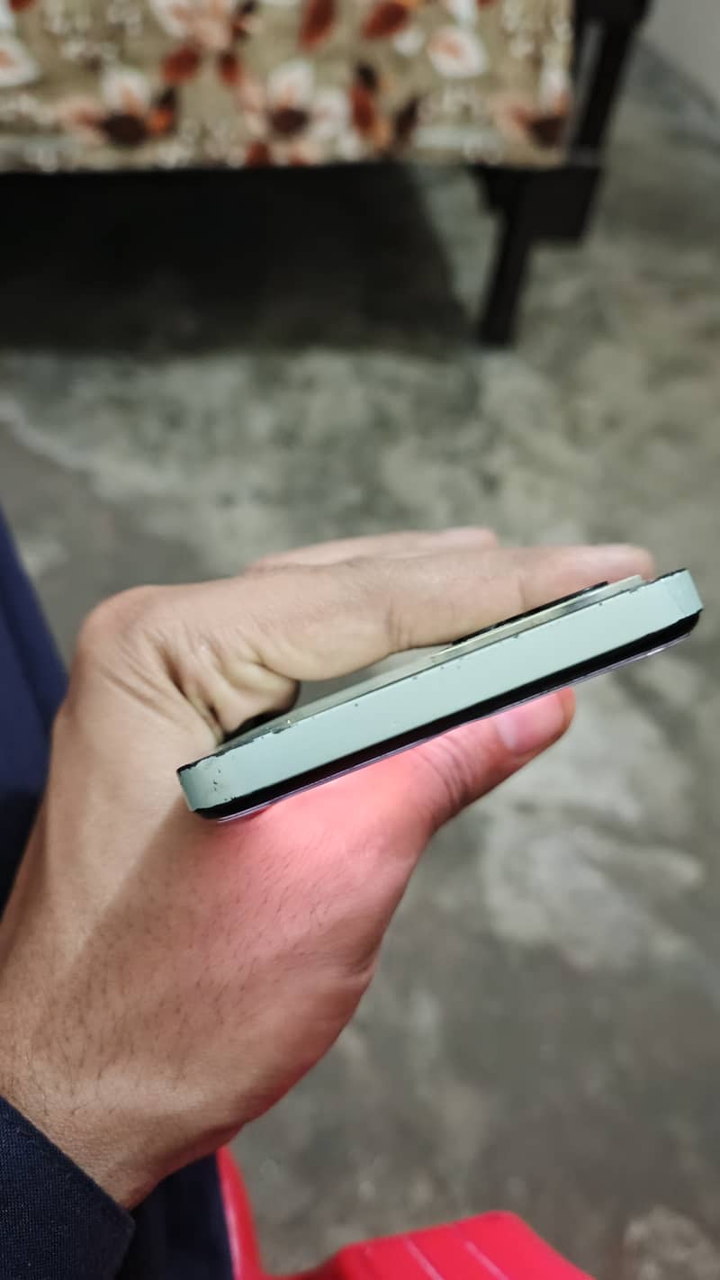 Realme C35 3