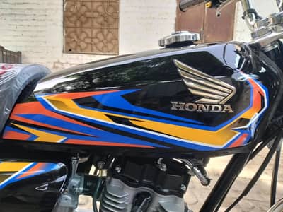 Honda CG125 2027 sticker Black color brand new zero meter