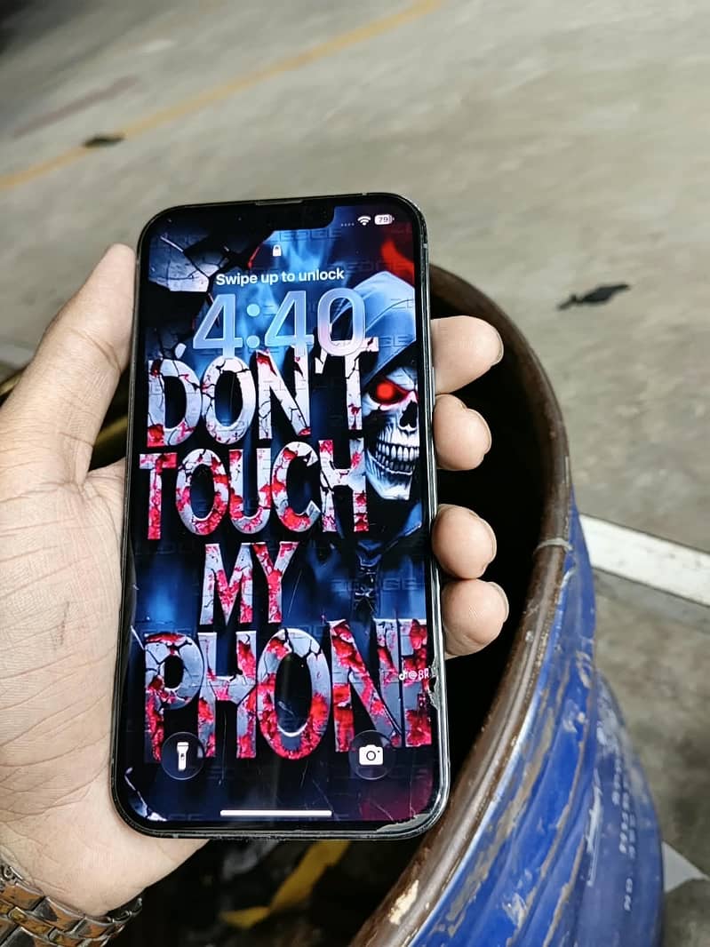 Apple iPhone 13 Pro 1