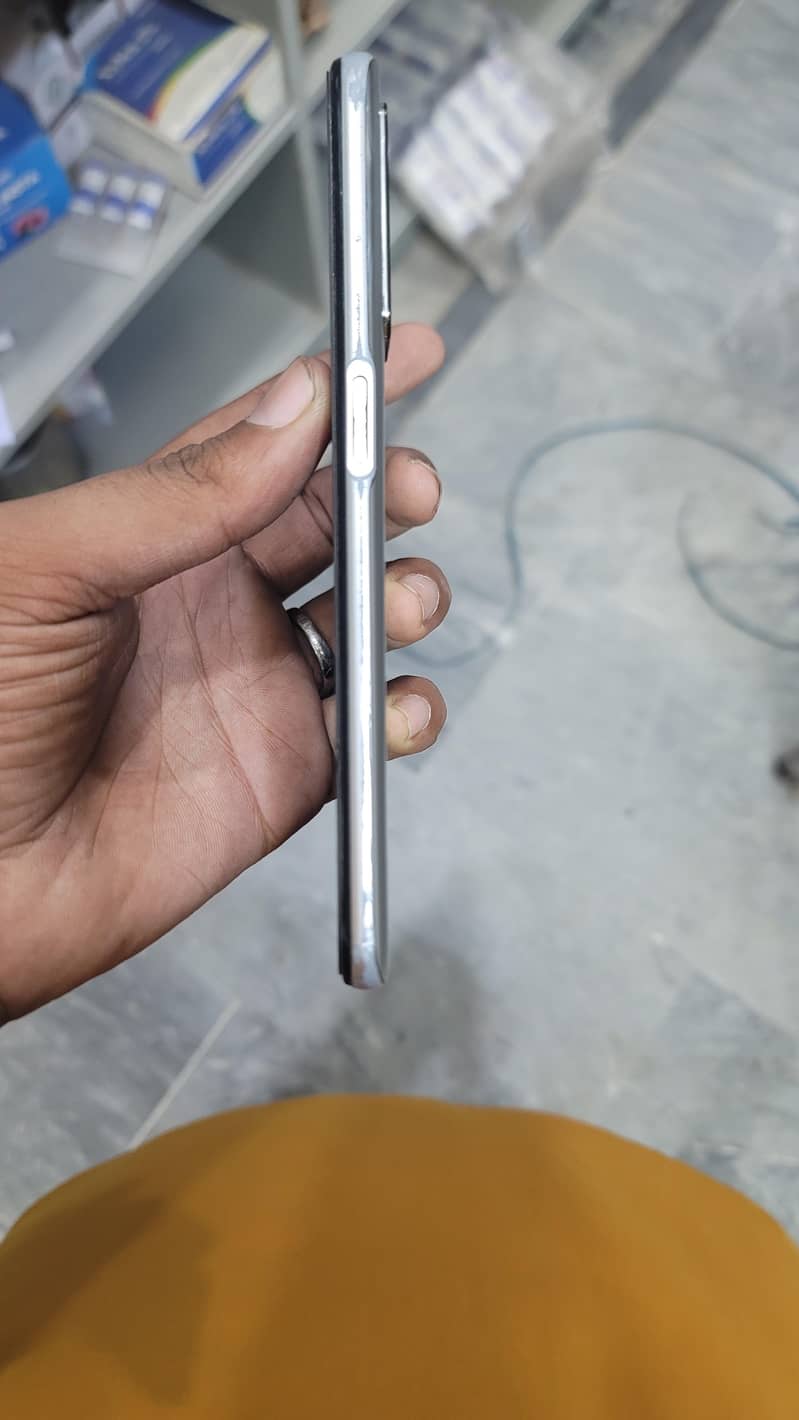 OPPO A16 1
