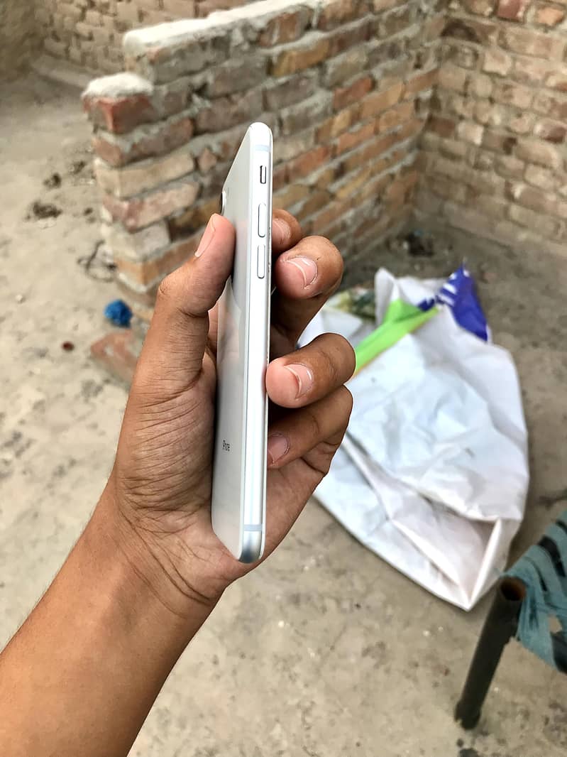 iPhone 8 64gb (03368696095) 6