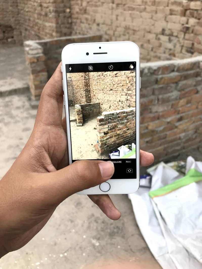 iPhone 8 64gb (03368696095) 9