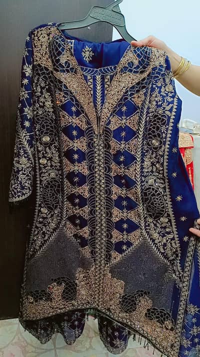Party wear