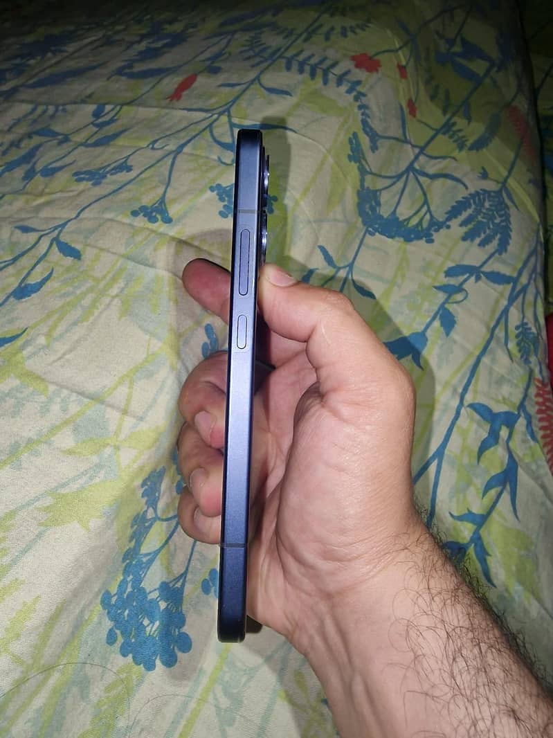 OPPO Reno 15 1