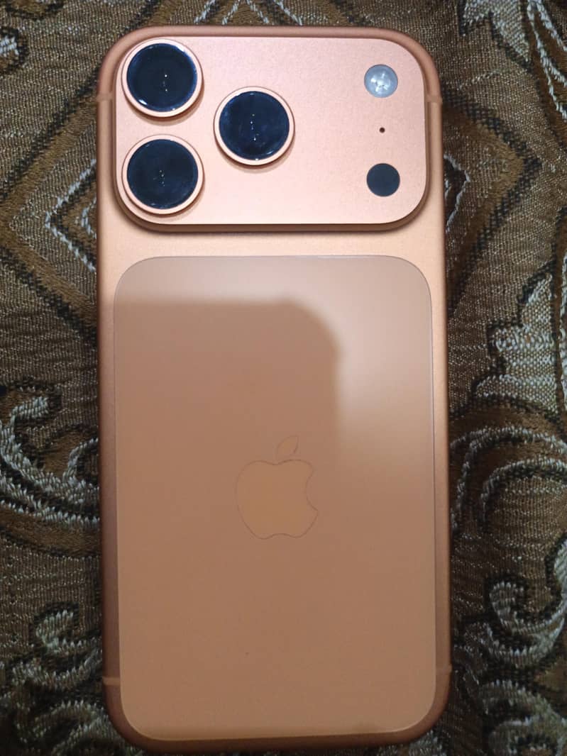 Apple iPhone 17 Pro jv 0
