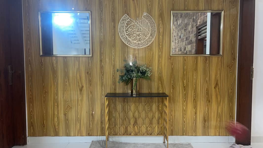 console with mirrors 0