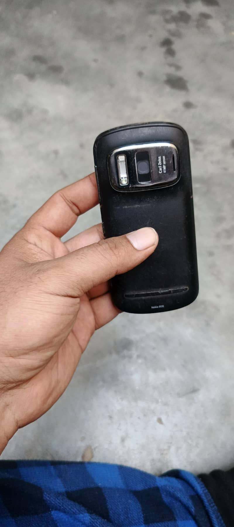 Nokia 808 PureView 1
