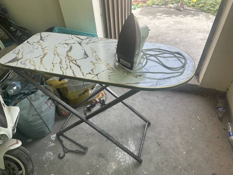 Iron stand 0