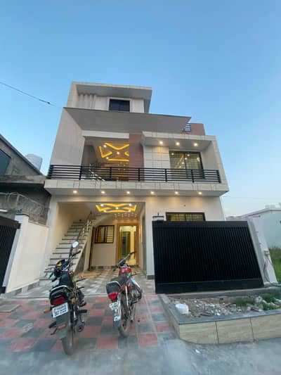 I-14 6Marla Luxury House available for sale