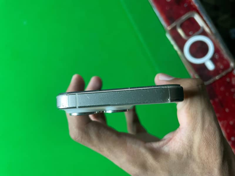 Apple iPhone 15 Pro 5