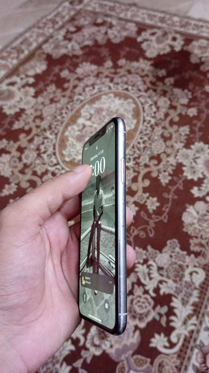 Apple iPhone X 0