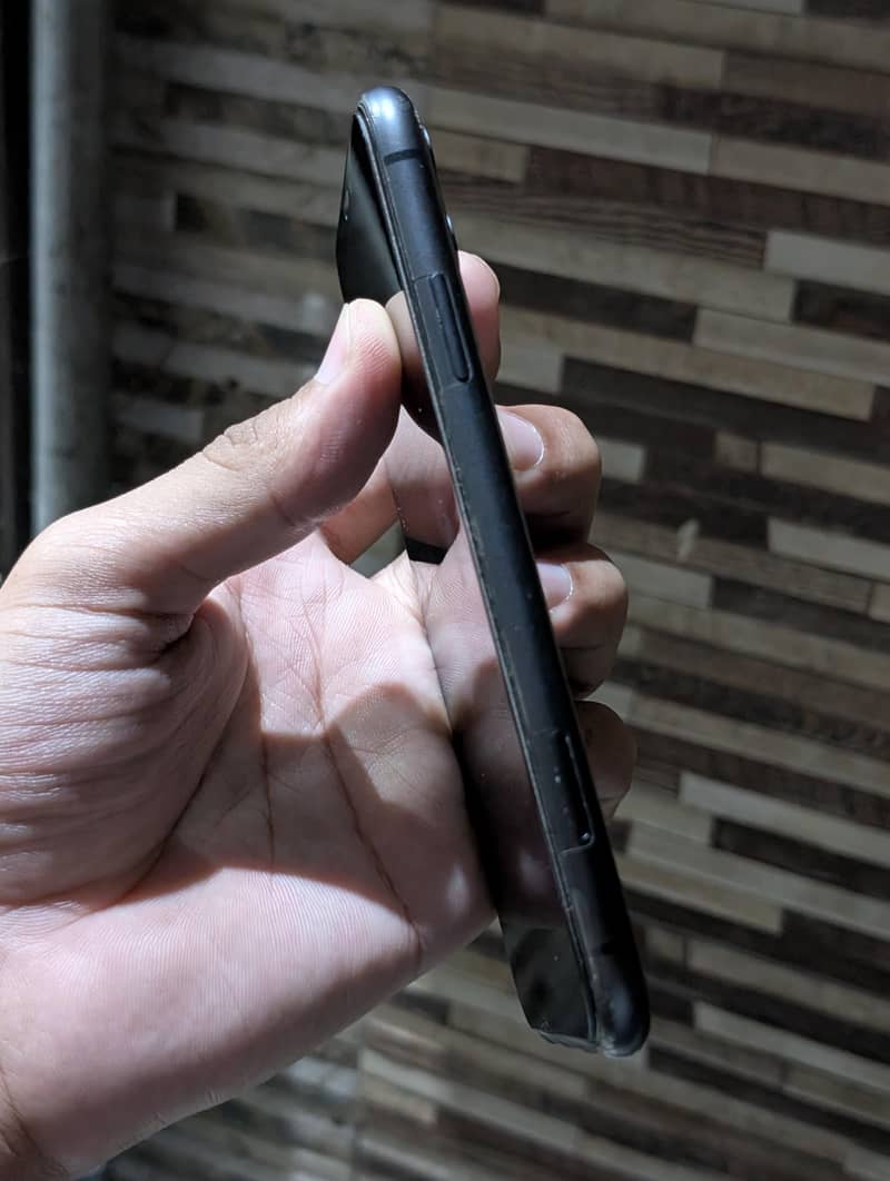 Apple iPhone 11 1