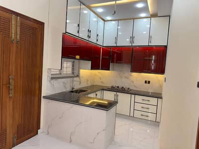5 MARLA UPPER FIRST FLOOR LIKE BRAND NEW