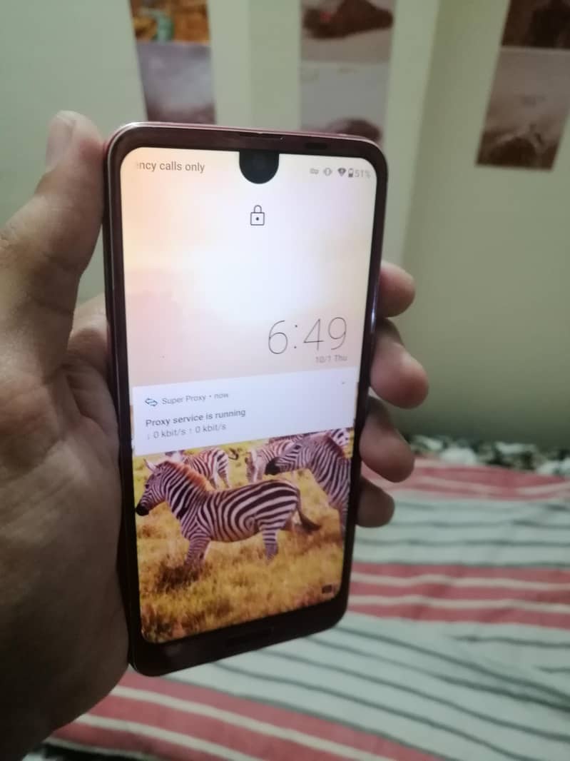Sharp Aquos R2 1