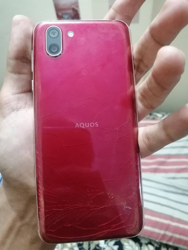 Sharp Aquos R2 2
