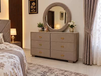 DRESSING WITH MIRROR BRAND NEW NOT USED PLZ CALL 03281010987