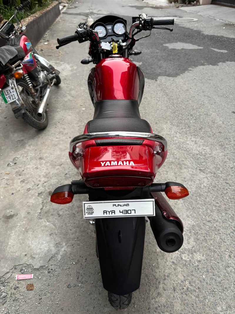ybr 125 1