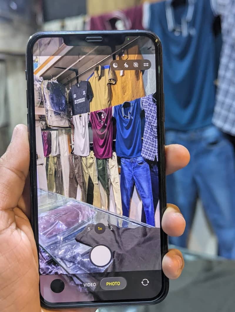 Apple iPhone 11 Pro Max 8
