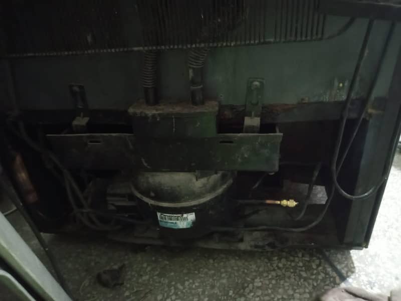 Dawlance Farig good condition 6