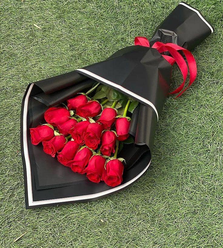 فریش فلاورز کا خوبصورت گلدستہ میڈیم سائز 1